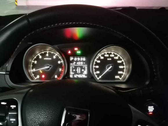 [台州·浙J] 二手众泰众泰T6002015款 2.0T DCT尊贵型