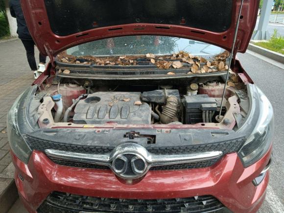 [苏州·苏G] 二手北汽绅宝绅宝X252015款 1.5L 自动豪华型