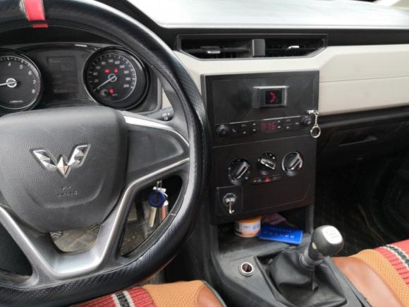 [南京·苏A] 二手五菱汽车五菱宏光PLUS2019款 1.5T 手动舒适型 7座