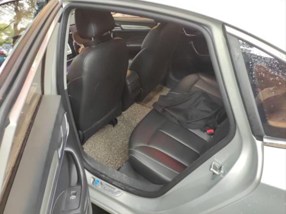 [温州·浙A] 二手荣威荣威ei62017款 45T 混动互联智享版