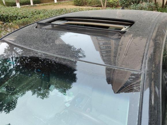 [武汉·鄂A] 二手荣威荣威9502012款 2.0L 典雅版