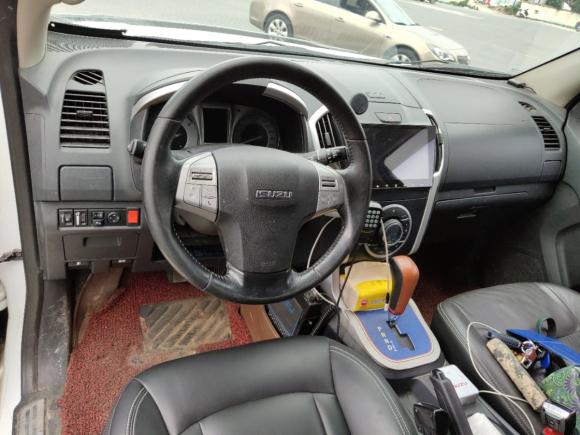 [义乌·浙G] 二手五十铃五十铃mu-X2015款 2.5T 四驱自动尊享型 7座