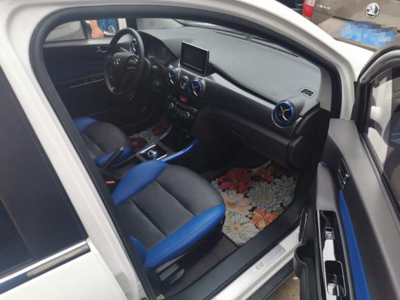 [青岛·鲁B] 二手北汽新能源EX系列2016款 EX200 乐酷版