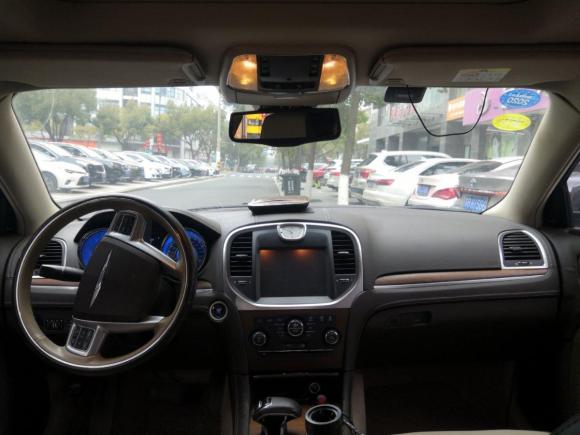 [无锡·苏B] 二手克莱斯勒克莱斯勒300C2013款 3.6L 尊崇版