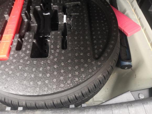 [深圳·粤B] 二手东风风神东风风神AX72015款 2.0L 自动智逸型