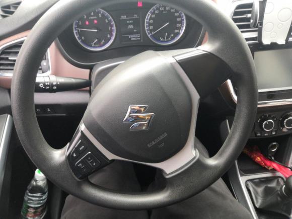 [上海·粤S] 二手铃木骁途2017款 1.6L 手动两驱都市时尚型