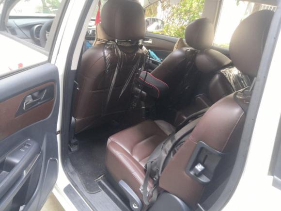 [上海·苏K] 二手海马福美来MPV2017款 六座版 1.5T 自动适·畅型