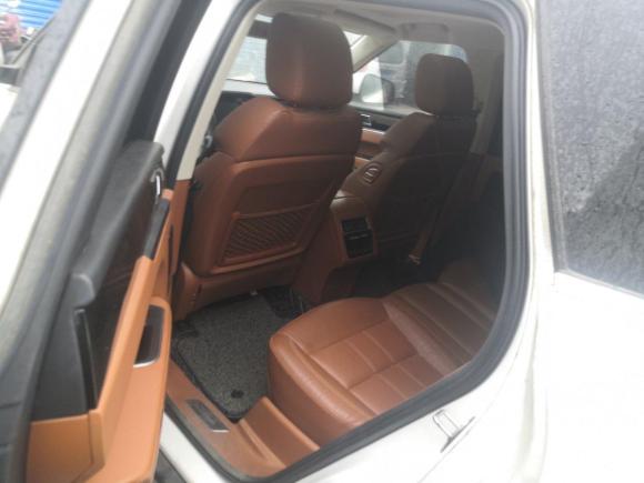 [无锡·苏B] 二手众泰众泰T7002017款 1.8T 双离合尊享型