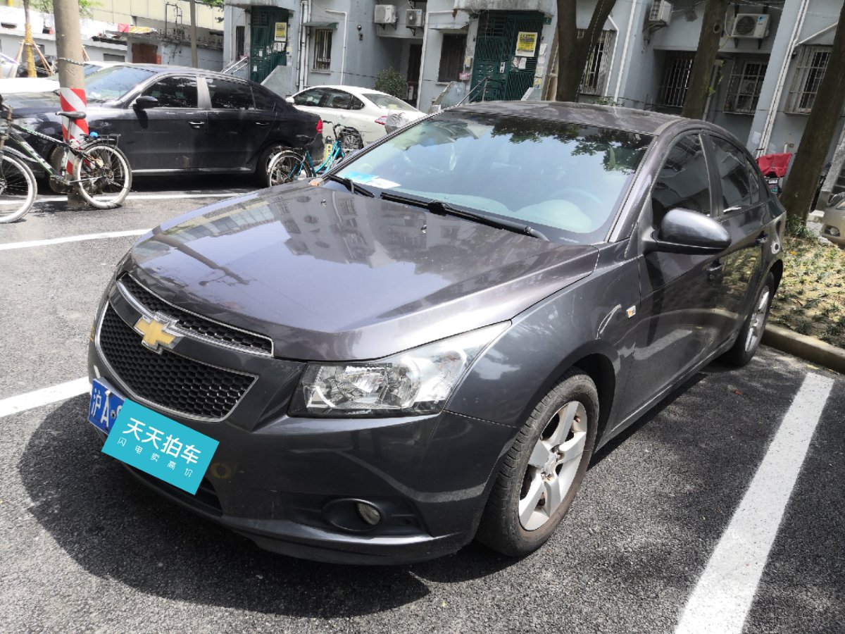 二手车评估师雪佛兰科鲁兹10年车龄能卖多钱