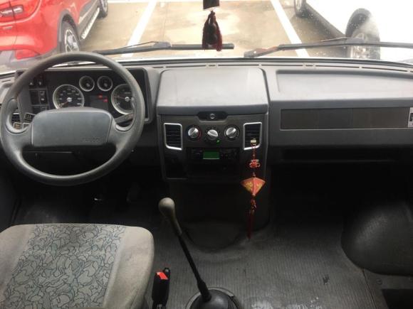 [嘉兴·浙F] 二手依维柯得意2012年3月产，2.8手动9坐。