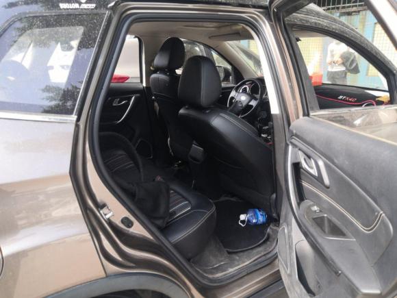 [深圳·浙B] 二手奔腾奔腾X402017款 1.6L 手动豪华型