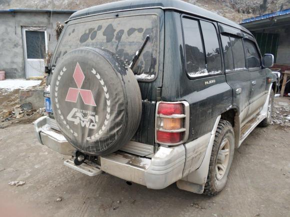 [济南·鲁A] 二手猎豹汽车黑金刚2009款 2.4L 手动四驱