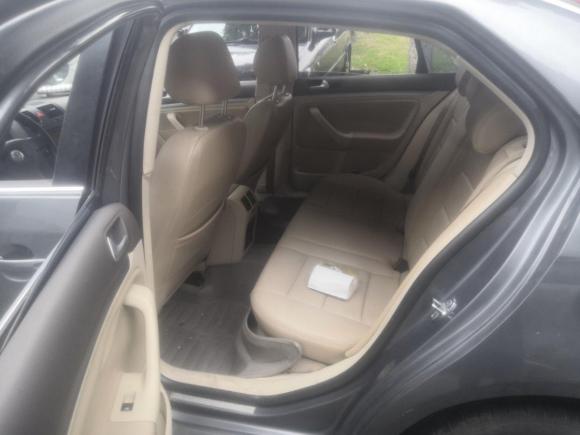 [无锡·苏B] 二手大众速腾2010款 1.4TSI 自动技术型