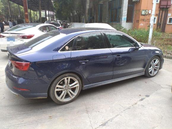 [武汉·鄂A] 二手奥迪奥迪S32017款 改款 S3 2.0T Limousine