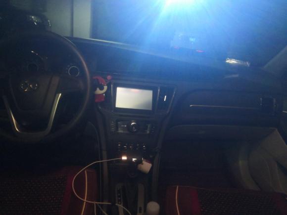 [青岛·鲁B] 二手北汽绅宝绅宝D502014款 1.5L CVT标准版