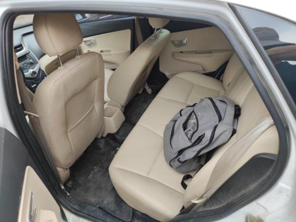 [武汉·鄂A] 二手奇瑞风云22016款 1.5L 手动超值版