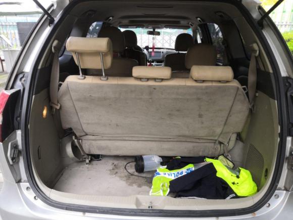 [成都·川L] 二手比亚迪比亚迪M62013款 2.0L 手动舒适型