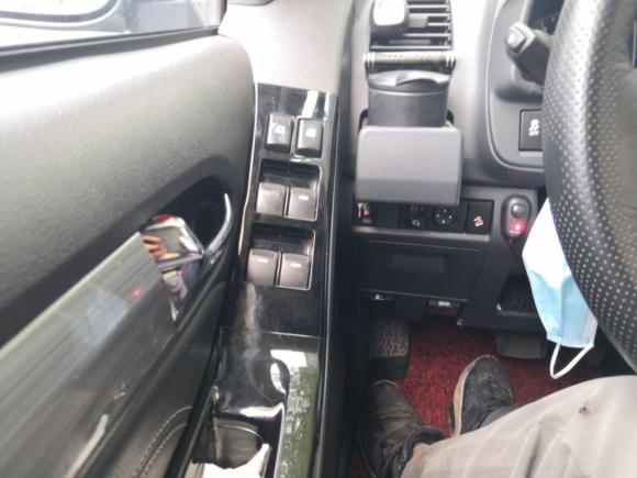 [深圳·粤B] 二手五十铃D-MAX2018款 3.0T四驱自动超豪华型4JJ1-TC HI