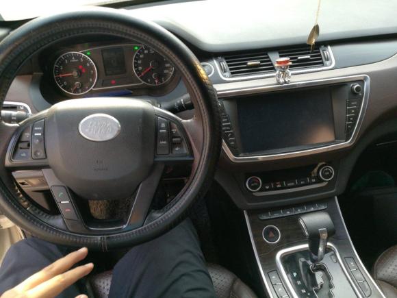 [南京·苏A] 二手陆风陆风X72015款 2.0T 全景尊贵版