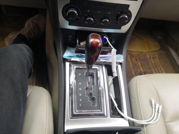 [青岛·鲁U] 二手克莱斯勒克莱斯勒300C2006款 2.7L 豪华版