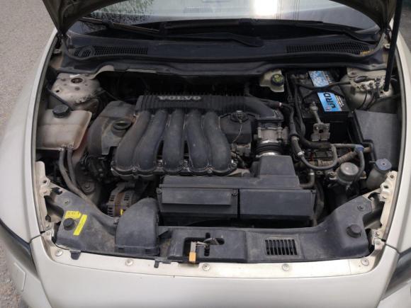 [济南·鲁A] 二手沃尔沃沃尔沃S402007款 2.4i 智雅版