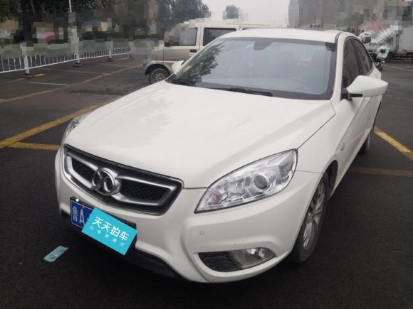 济南北汽绅宝绅宝d502015款15l手动舒适超值导航版