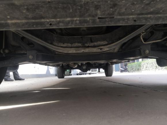 [济南·鲁A] 二手福特新世代全顺2016款 2.2T长轴9座中顶豪华型客车135马力