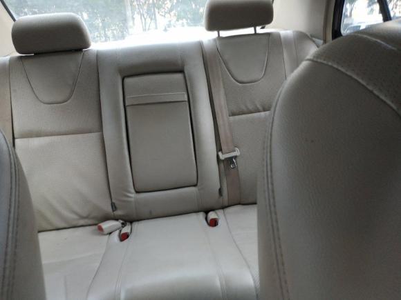 [义乌·浙G] 二手比亚迪速锐2012款 1.5L 手动豪华型