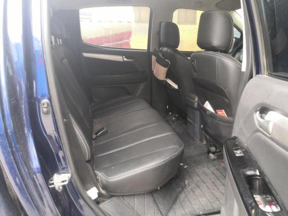 [济南·鲁A] 二手五十铃铃拓2018款 2.5T两驱基本款JE4D25Q5A