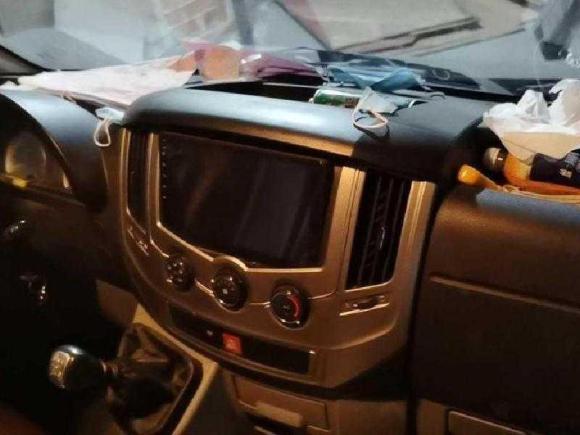 [义乌·浙G] 二手东风御风御风2020年上牌2.5T柴油手动6座版