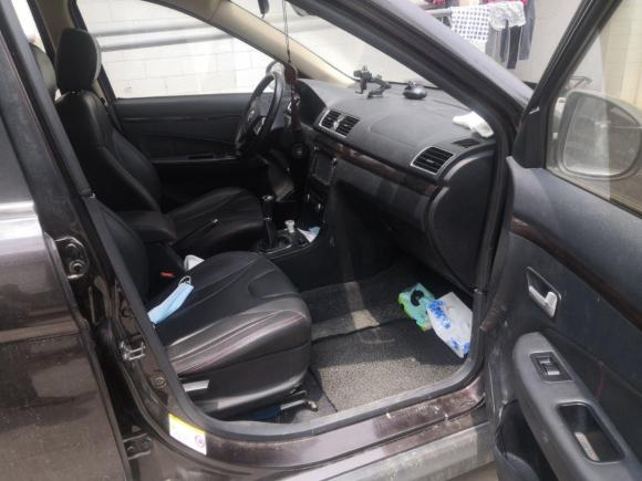 [成都·川R] 二手东风风光东风风光3702016款 1.5L 手动精英居家版 7座