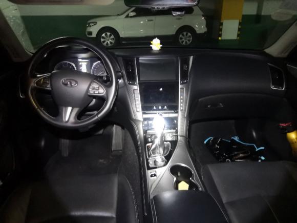 [深圳·粤B] 二手英菲尼迪英菲尼迪Q502014款 3.7L 舒适版