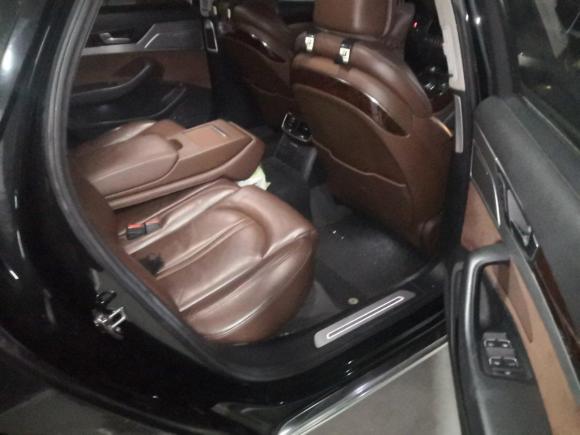 [南昌·赣A] 二手奥迪奥迪A82011款 A8L 3.0 TFSI quattro舒适型(213kW)