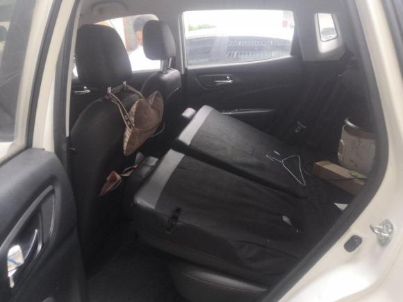 [深圳·粤B] 二手长安长安CS152016款 1.5L 自动时尚版