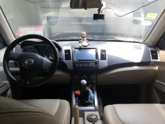 [济南·鲁A] 二手陆风陆风X82012款 探索版 2.0T 柴油4X4豪华型