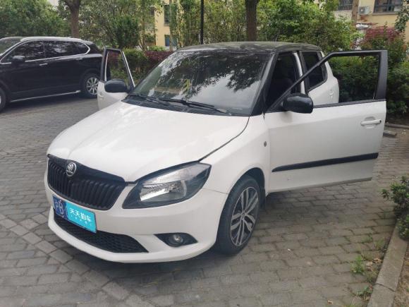 斯柯达晶锐2014款 1.6L 自动Monte carlo版「上海二手车」「天天拍车」
