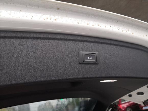 [温州·浙C] 二手奥迪奥迪Q5L2018款 40 TFSI 荣享时尚型 国VI