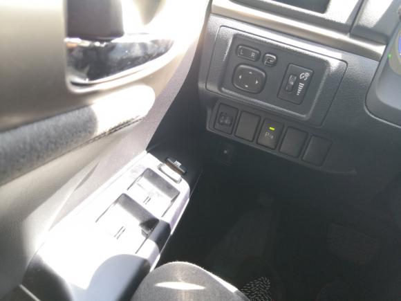 [深圳·粤B] 二手雷克萨斯雷克萨斯CT2014款 CT200h 精英版 单色