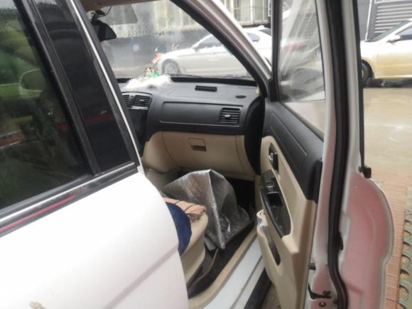 [西安·陕A] 二手东风风光东风风光3702016款 1.5L 手动标准型SFG15-05 7座