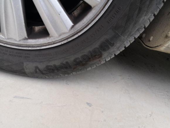 [济南·鲁A] 二手北汽绅宝绅宝D502015款 1.5L CVT标准超值导航版