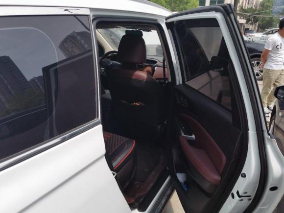 [温州·浙C] 二手长安凌轩2017款 1.6L 手动精英型