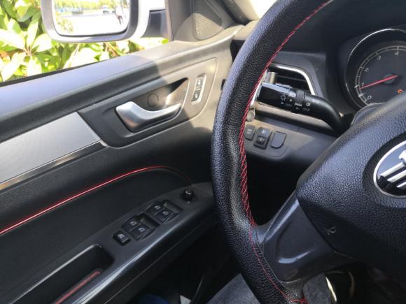 [上海·陕A] 二手奔腾奔腾B302016款 1.6L 手动舒适型