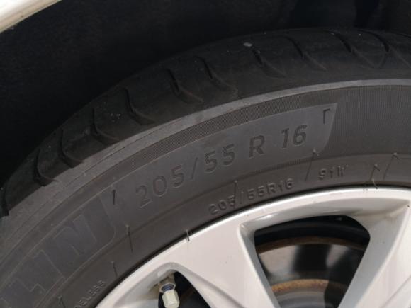 [深圳·粤B] 二手雷克萨斯雷克萨斯CT2014款 CT200h 精英版 单色