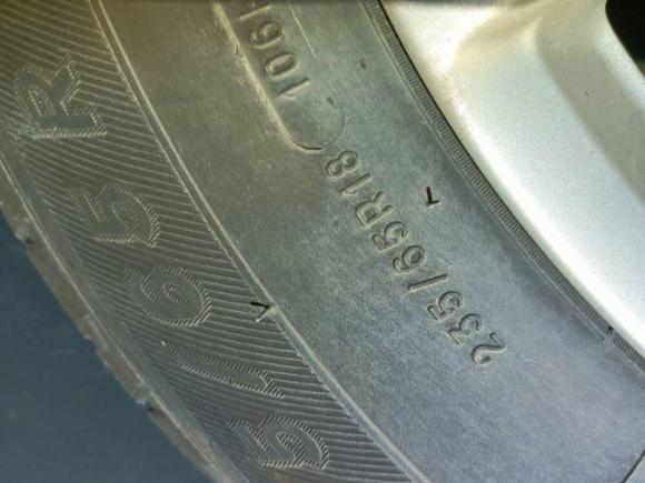 [武汉·鄂A] 二手凯迪拉克凯迪拉克XT62020款 28T 六座四驱风尚型