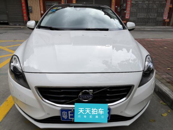 [佛山·粤E] 二手沃尔沃沃尔沃V402015款 1.6T 智雅版