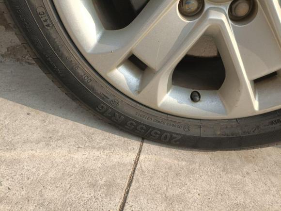 [义乌·鄂J] 二手长安长安CS152016款 1.5L 自动时尚版