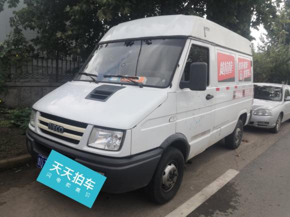 [青岛·鲁U] 二手依维柯得意2009款 2.8T-V35基本型