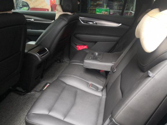 [深圳·粤N] 二手凯迪拉克凯迪拉克XT62020款 28T 七座风尚型