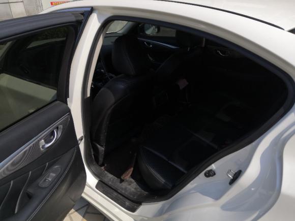 [南通·苏F] 二手英菲尼迪英菲尼迪Q502014款 3.7L 舒适版