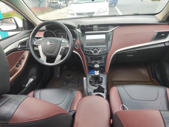 [苏州·苏E] 二手比亚迪比亚迪G52014款 1.5TI 手动尊贵型